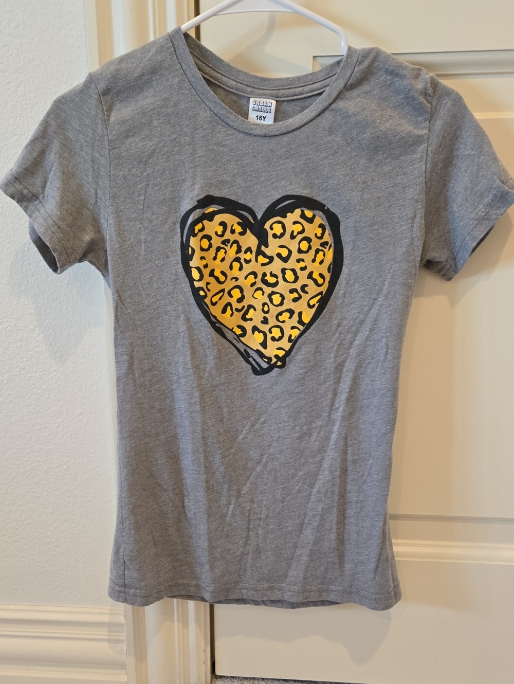 Girls' Gray Tee with Yellow Leopard Heart Graphic
